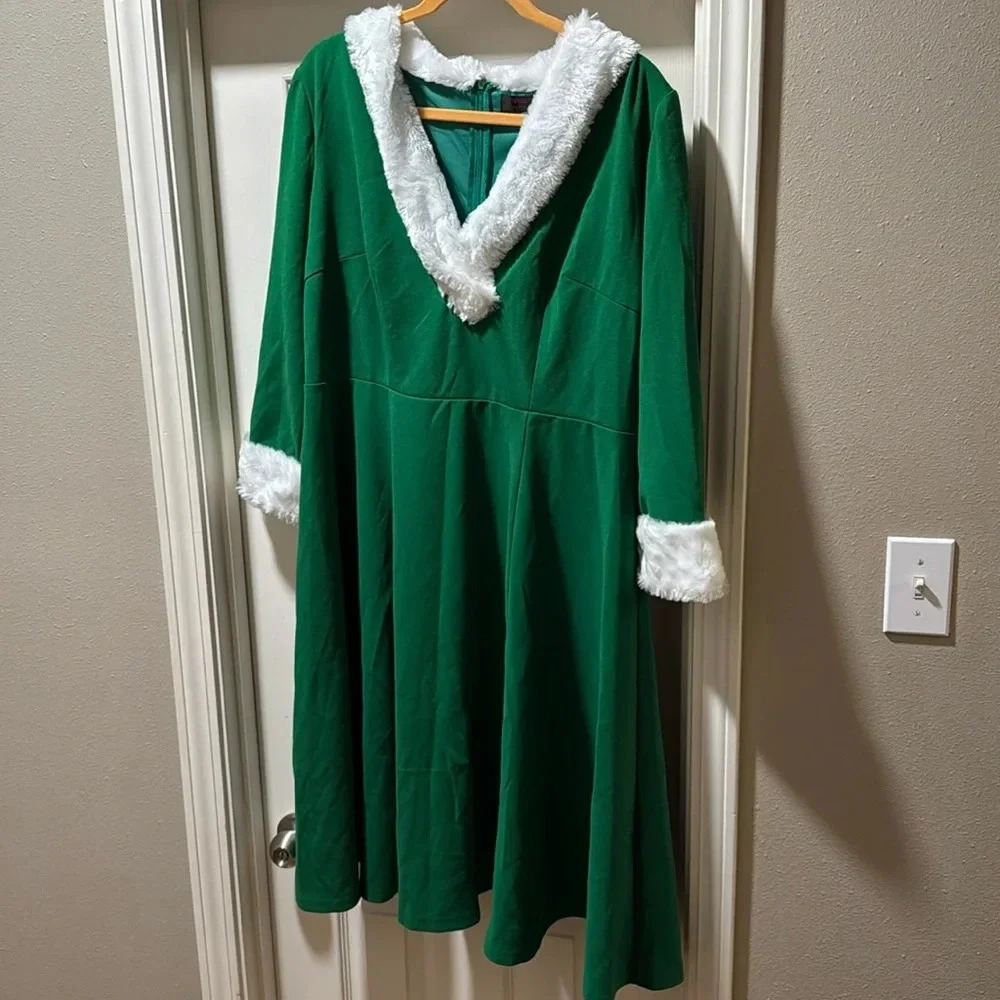 Dress Tells green Mrs.Santa green lined dress size 3XL